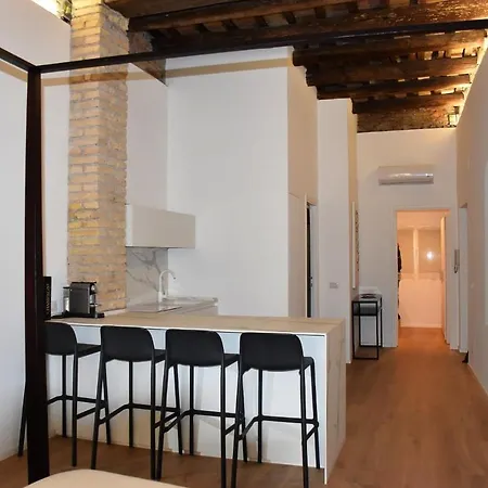 Fontana Luxury Roma