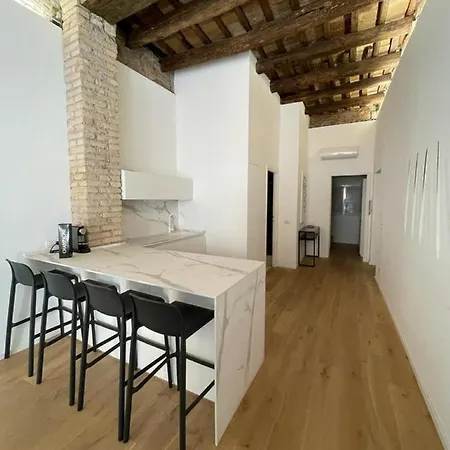 Fontana Luxury Roma